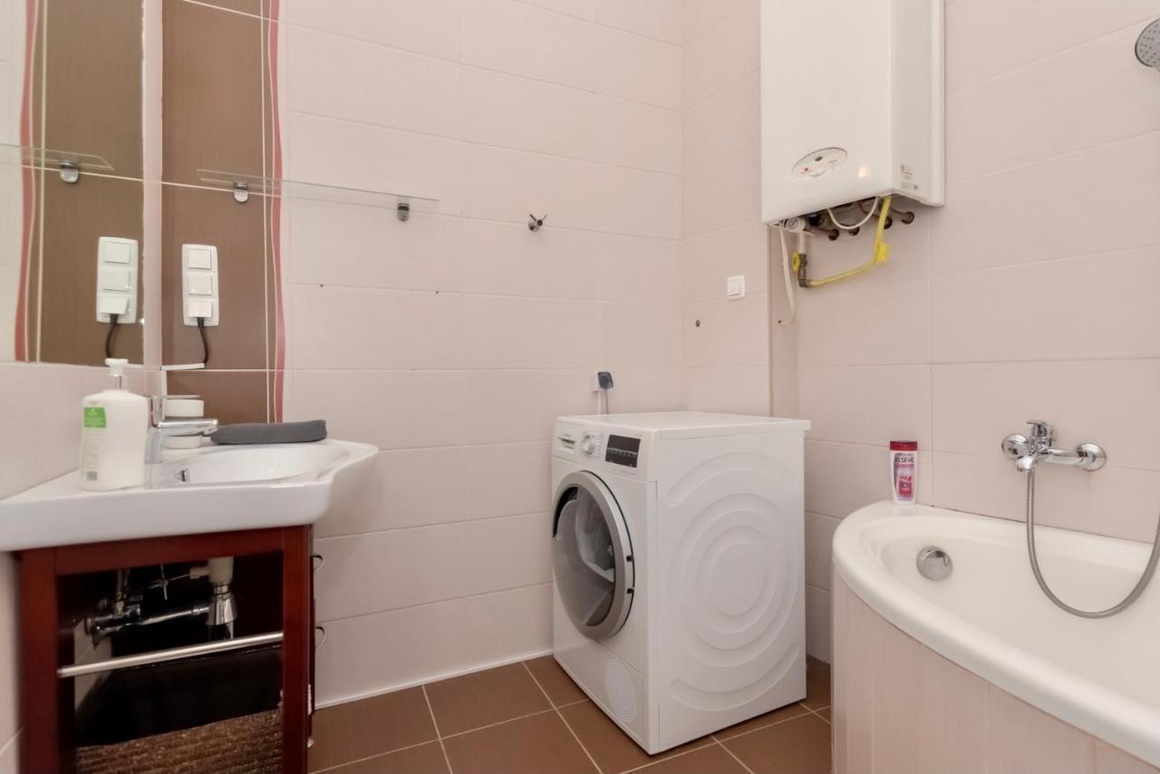 Corvina Apartment Budapest With Free Private Parking 外观 照片